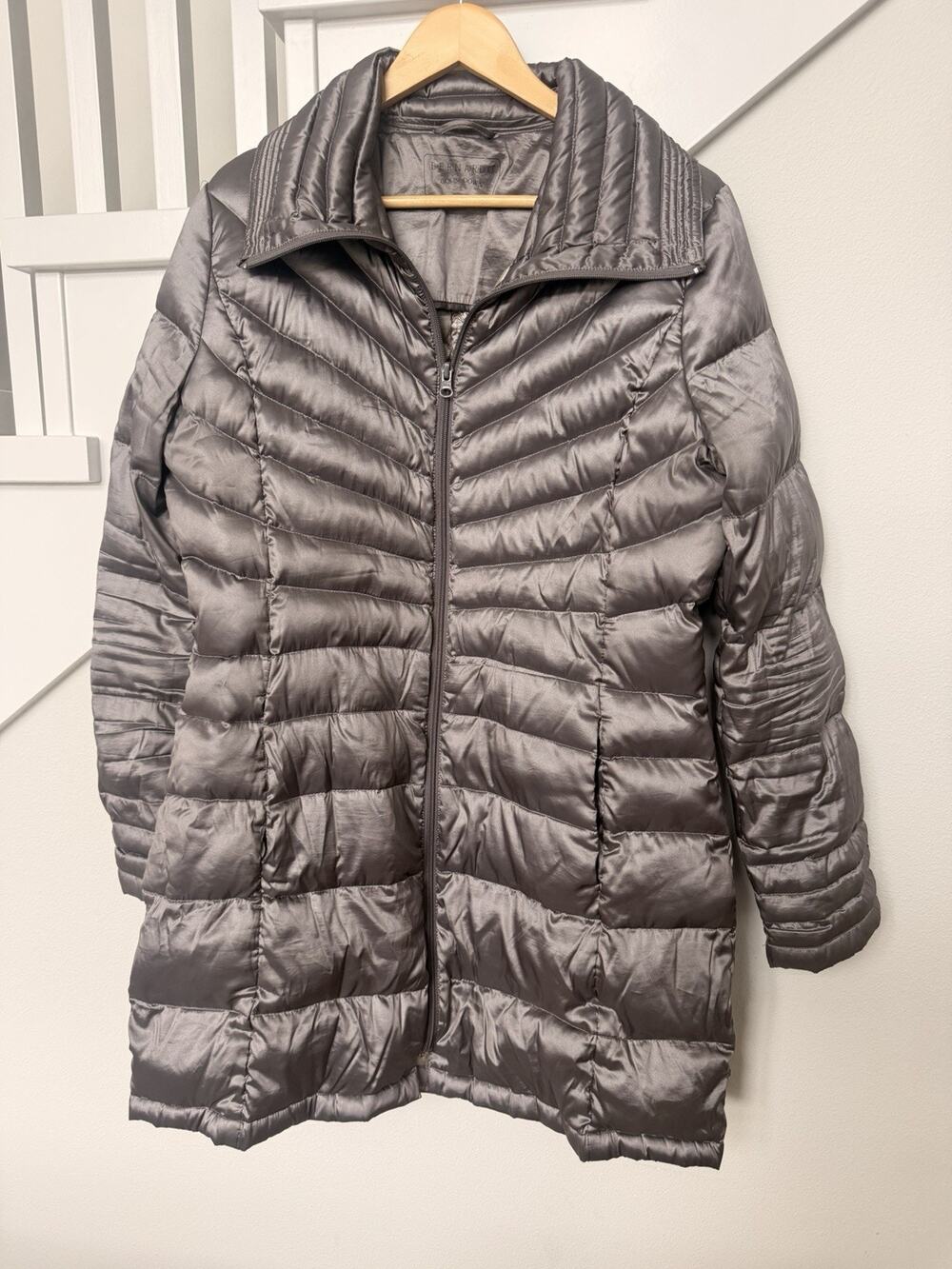 Bernardo Goose Down Puffer Coat Metallic Grey Chevron Quilted Parka Jacket Large